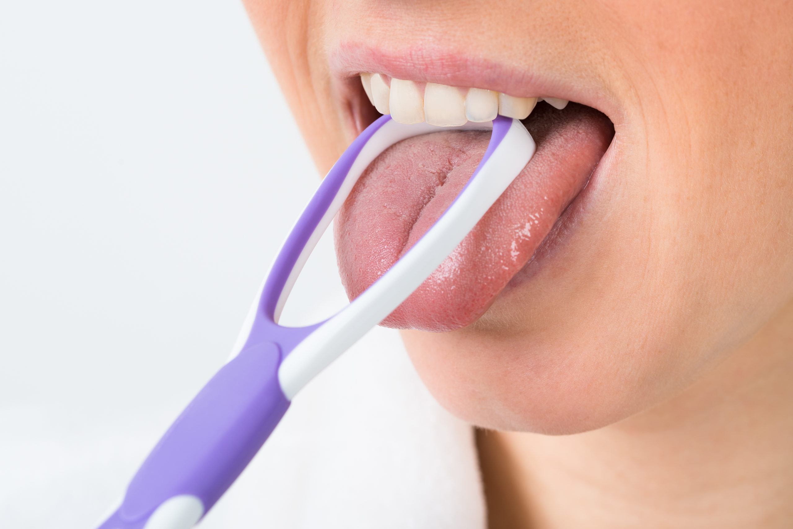 Ilegible resistencia Contrapartida Cómo limpiarse la lengua? | Valvanera Clínica Dental